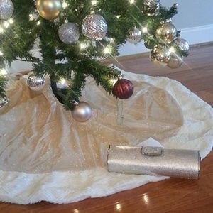 Silver cluch with chain